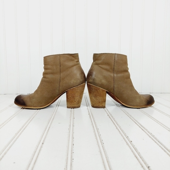BP. Trolley Brown Tan Leather Side Zippers Block Heel Ankle Boots D923 - Picture 7 of 12